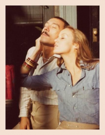 Antonio and Jerry Hall. 1976, 	4.5 x 3.25 inch unique vintage Kodak print